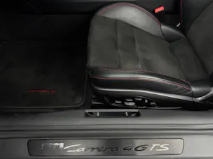 Porsche 911 Carrera 4 GTS PDK