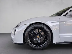 Porsche Taycan GTS Sport Turismo