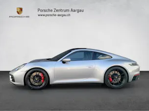 Porsche 911 Carrera 4 GTS