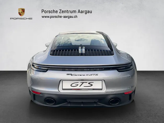 Porsche 911 Carrera 4 GTS