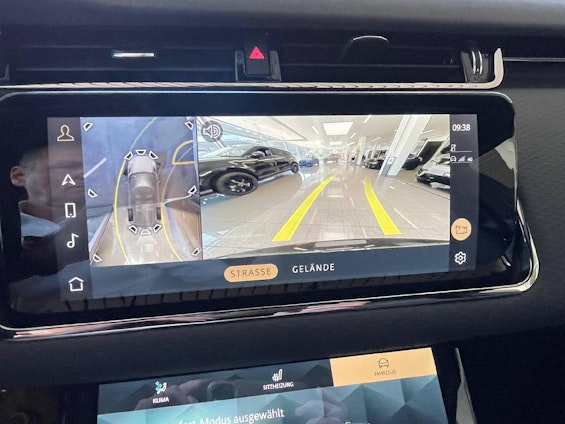 Vehicle image 9 Vehicle image 9