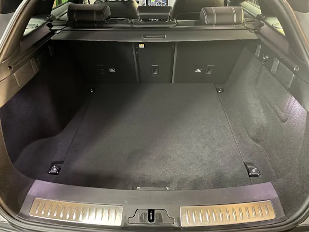 Land Rover Range Rover Velar 2.0 T P300 SE