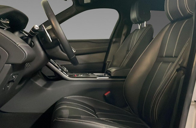 Vehicle image 3 Vehicle image 3