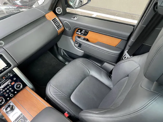 Land Rover Range Rover 4.4 SDV8 Vogue