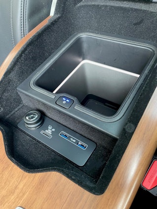 Vehicle image 9 Vehicle image 9