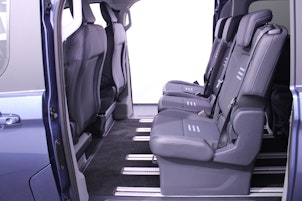 Fahrzeugbild FORD Tourneo C Bus 320 L1 2.0 EcoBlue 170 Active
