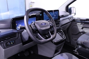 Fahrzeugbild FORD Tourneo C Bus 320 L1 2.0 EcoBlue 170 Active