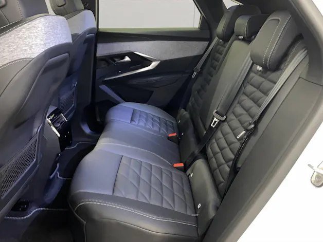 Peugeot 3008 e-GT NEW