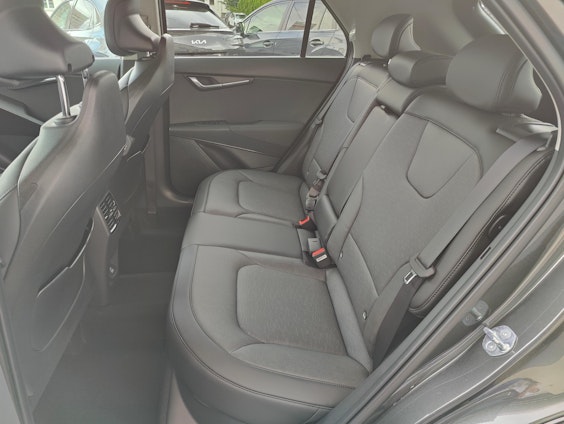 Vehicle image 9 Vehicle image 9