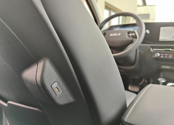 Vehicle image 21 Vehicle image 21