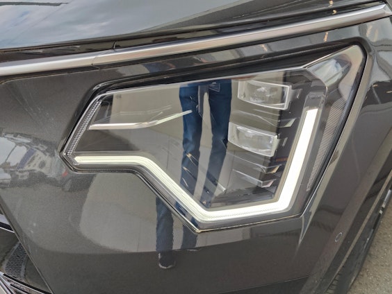 Vehicle image 3 Vehicle image 3