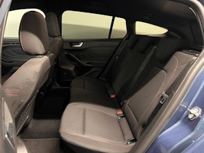 Vehicle image FORD Focus Station Wagon 1.0i EcoB Hybrid 125 ST-Line