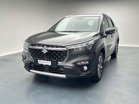 First vehicle image