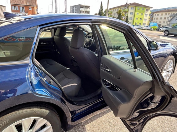 Vehicle image 10 Vehicle image 10