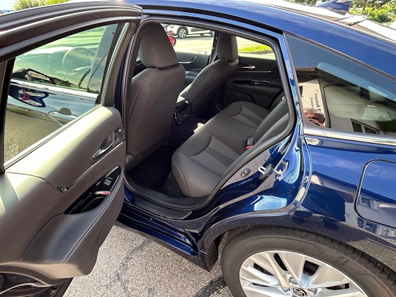 Vehicle image 8 Vehicle image 8