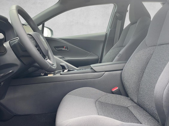 Vehicle image 4 Vehicle image 4