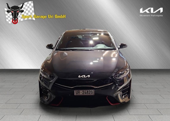 First vehicle image First vehicle image