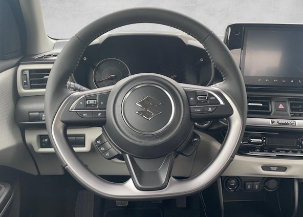 Vehicle image 5 Vehicle image 5