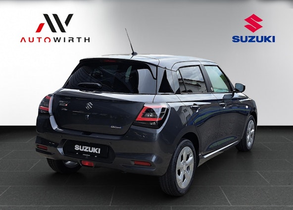 Vehicle image 4 Vehicle image 4