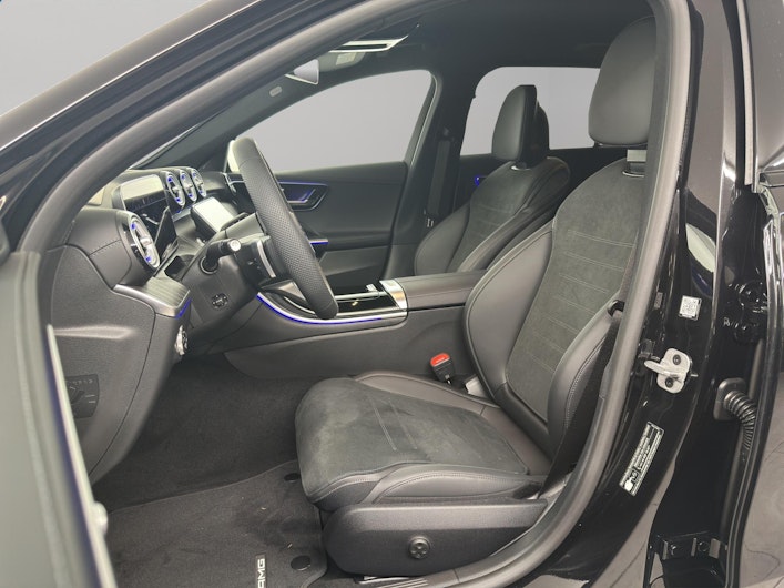 Vehicle image MERCEDES-BENZ C 220