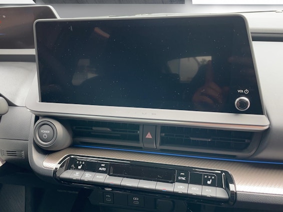 Vehicle image 16 Vehicle image 16