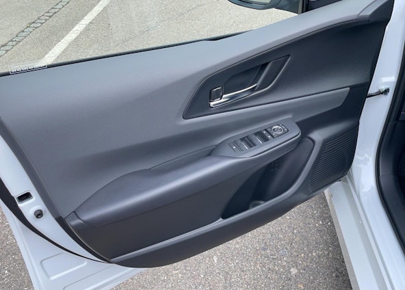 Vehicle image 10 Vehicle image 10