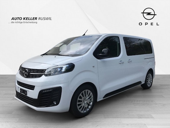 First vehicle image