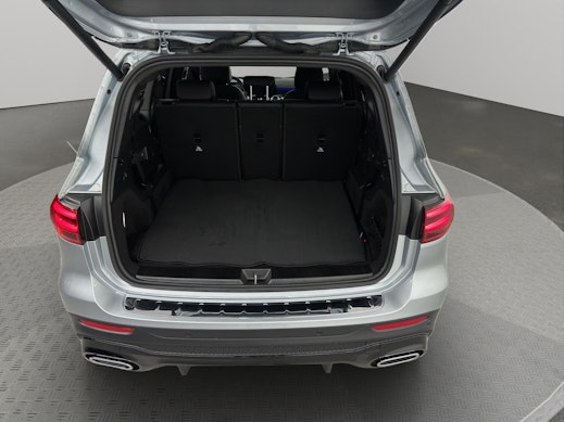 MERCEDES-BENZ GLB 220 AMG Line 4matic 3