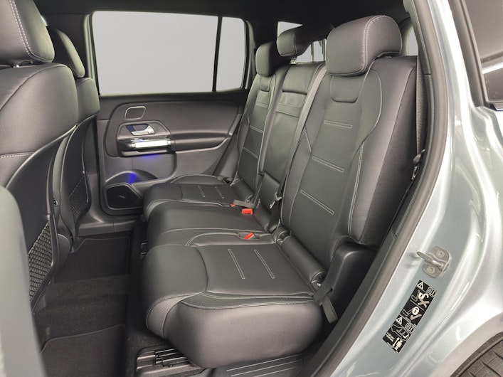 Vehicle image MERCEDES-BENZ GLB 220