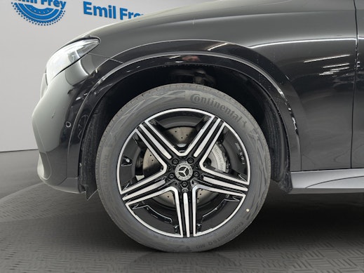 MERCEDES-BENZ GLC 220 d AMG Line 4matic 3