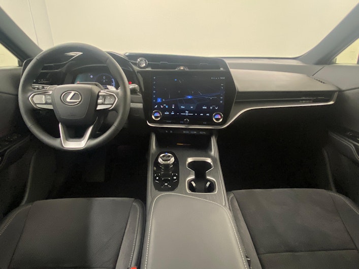 Vehicle image LEXUS RZ