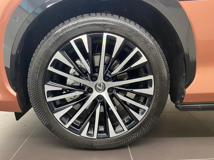 Vehicle image LEXUS RZ