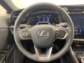 Vehicle image LEXUS RZ 450e Excellence