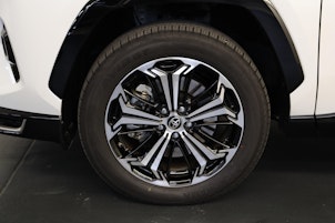 Vehicle image TOYOTA RAV4 2.5 Plug-In-Hybrid Platinum