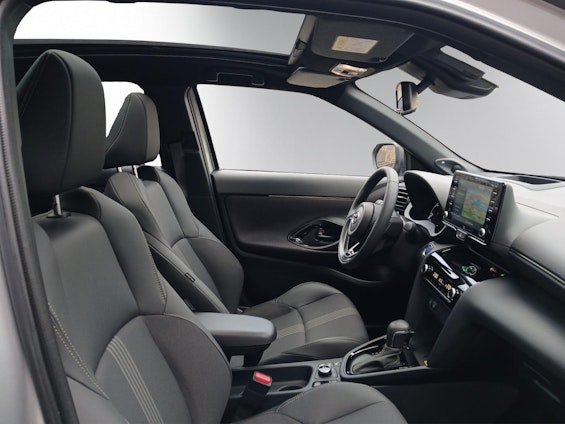 Vehicle image 6