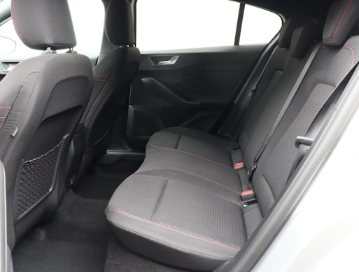 FORD Focus 1.0i EcoB Hybrid 155 ST-Line 3