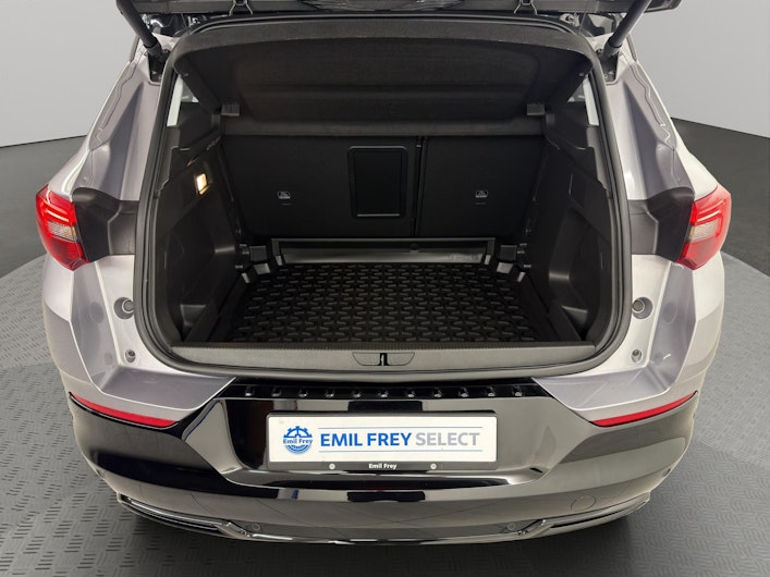 Vehicle image OPEL GRANDLAND