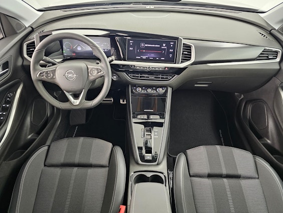 Vehicle image 6 Vehicle image 6