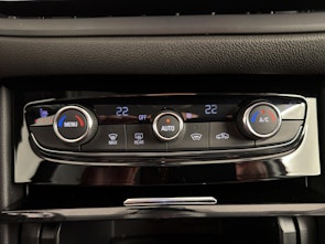 Vehicle image OPEL Grandland 1.2 T GS Blitz