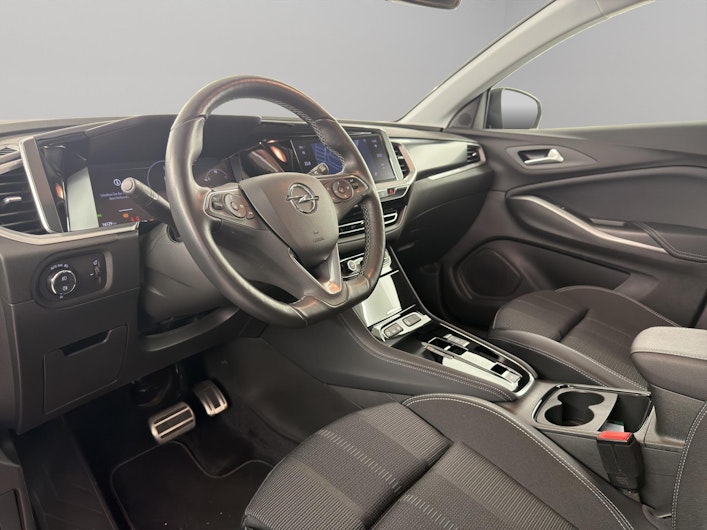 Vehicle image OPEL GRANDLAND
