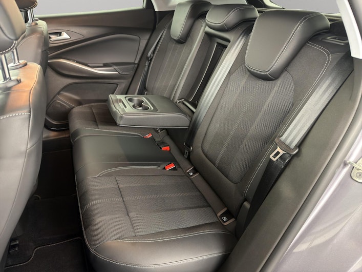 Vehicle image OPEL GRANDLAND