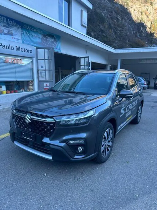 Suzuki S-Cross 1.5 Compact Top Hybrid 4x4
