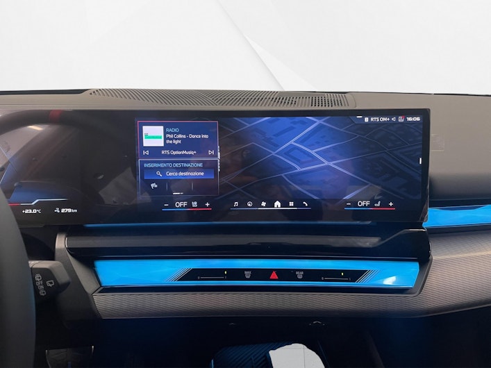 Vehicle image BMW i5