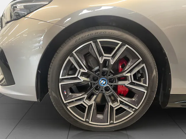 BMW i5 M60 xDrive