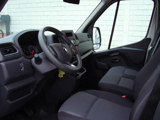 Renault Master T35 dCi150 L3H2