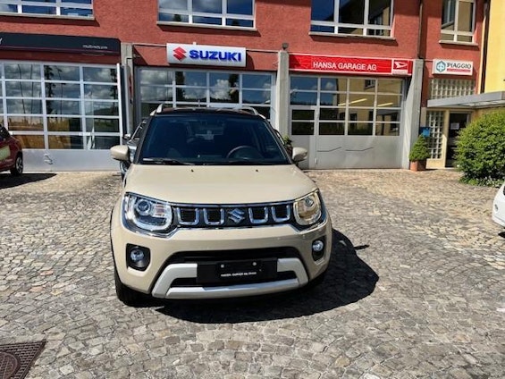 First vehicle image