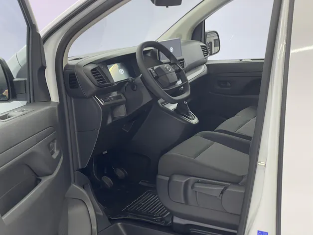Toyota PROACE Van L1 2.0 D Advanced