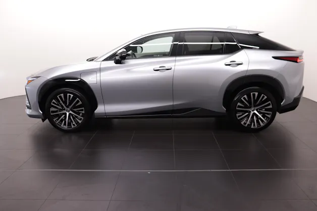 Lexus RZ 450e Excellence / ab 1.99% Leasing bei Abschluss einer Protect Autoversicherung