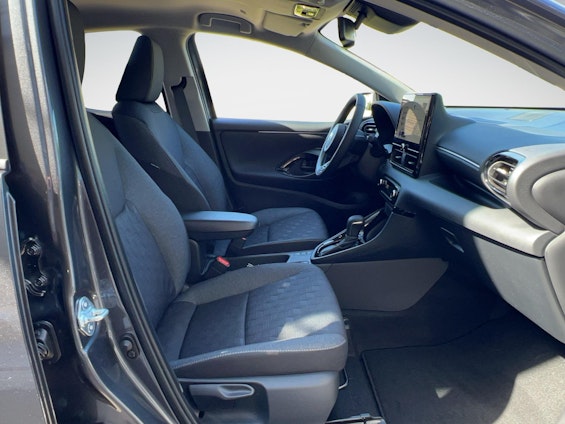 Vehicle image 15 Vehicle image 15