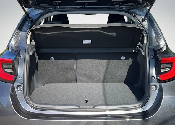 Vehicle image 17 Vehicle image 17